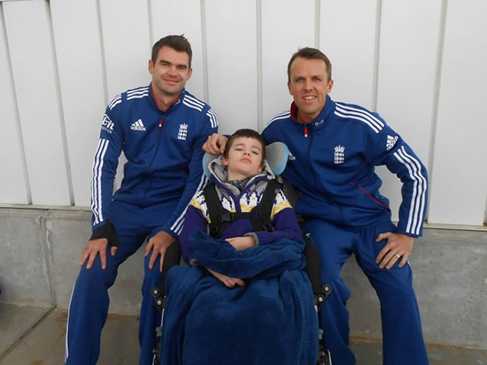 Meeting Jimmy Anderson and Graeme Swann at Trent Bridge